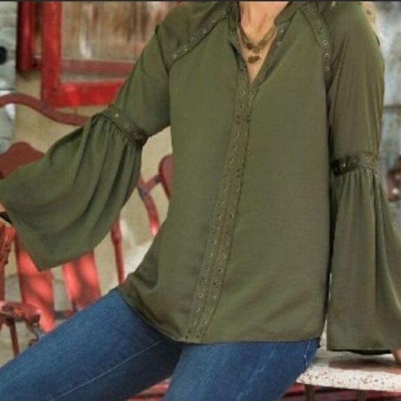 Soft Surroundings Blouse Gail Grommet Detail Bell Sleeve Army Green Size S - Picture 1 of 8